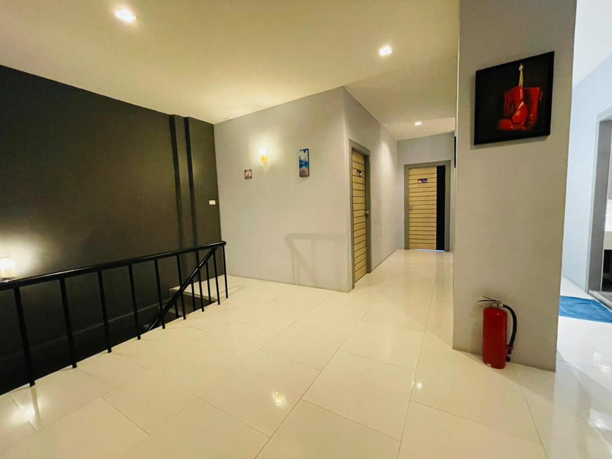 Rabbitel Phuket Hostel Exterior foto