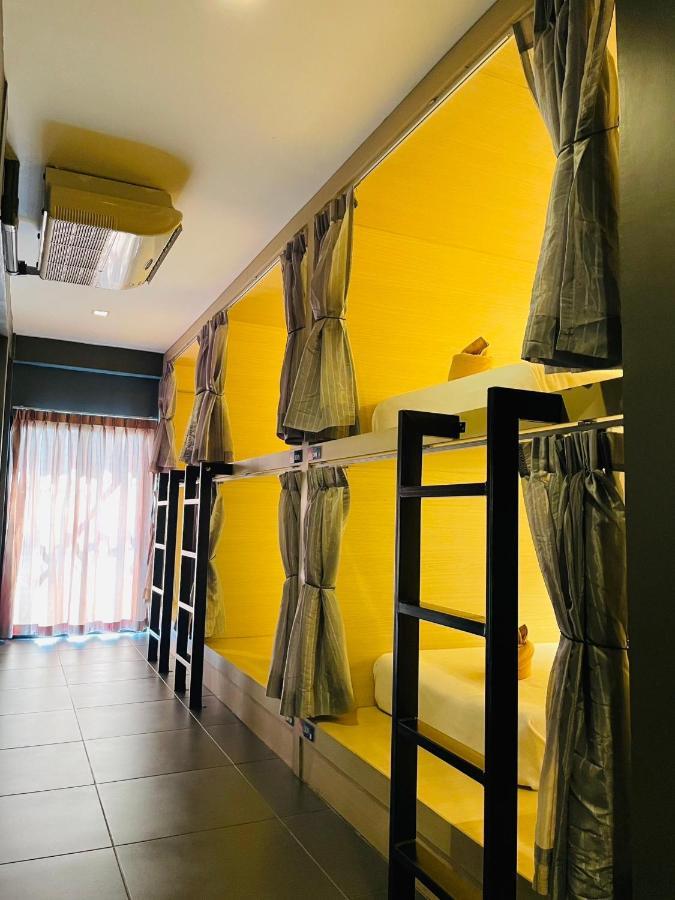 Rabbitel Phuket Hostel Exterior foto