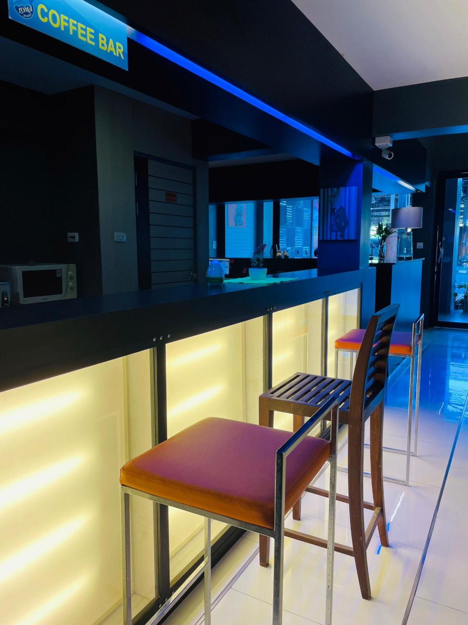 Rabbitel Phuket Hostel Exterior foto
