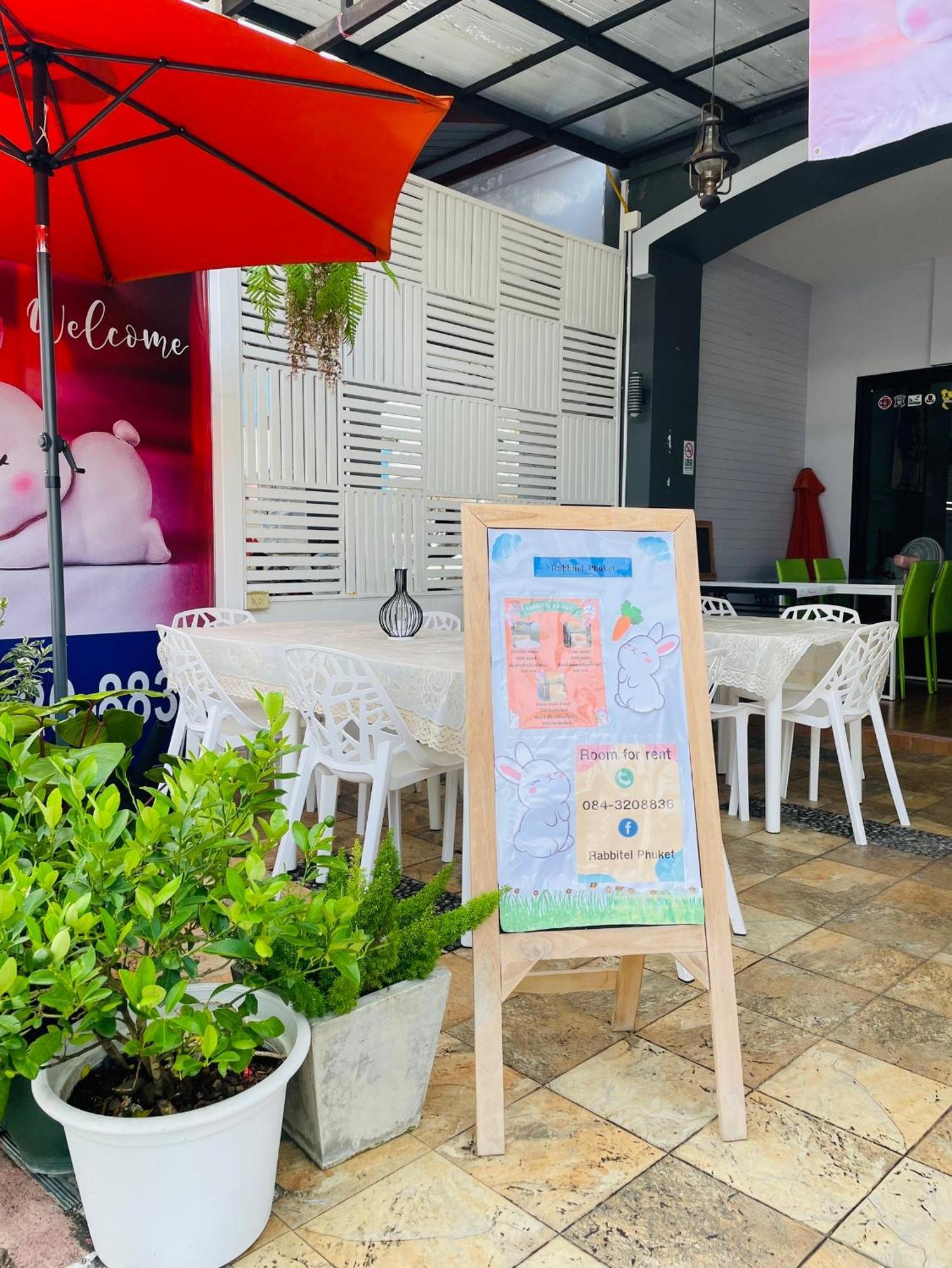 Rabbitel Phuket Hostel Exterior foto